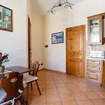 Vacanze Albamarina Daire *