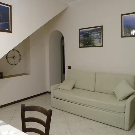 Vacanze Albamarina Apartment